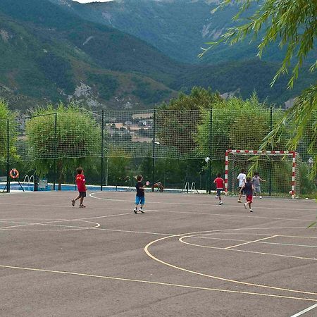 Camping Valle De Tena Sabiñánigo Exteriör bild
