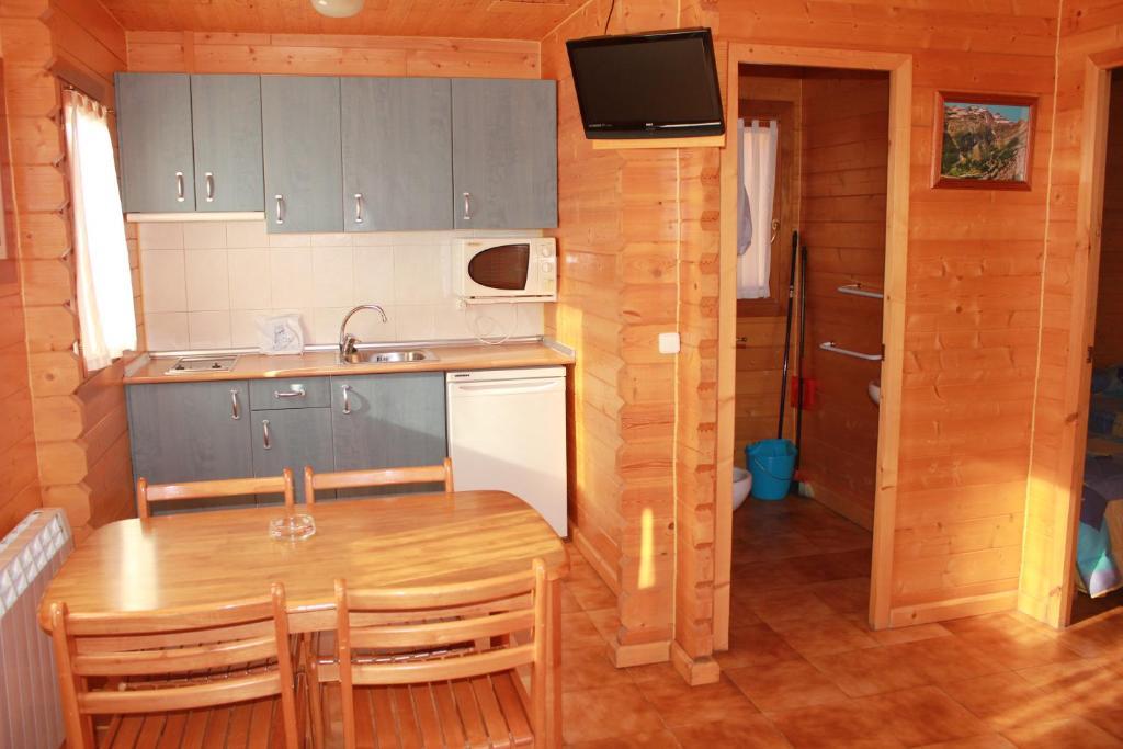 Camping Valle De Tena Sabiñánigo Rum bild