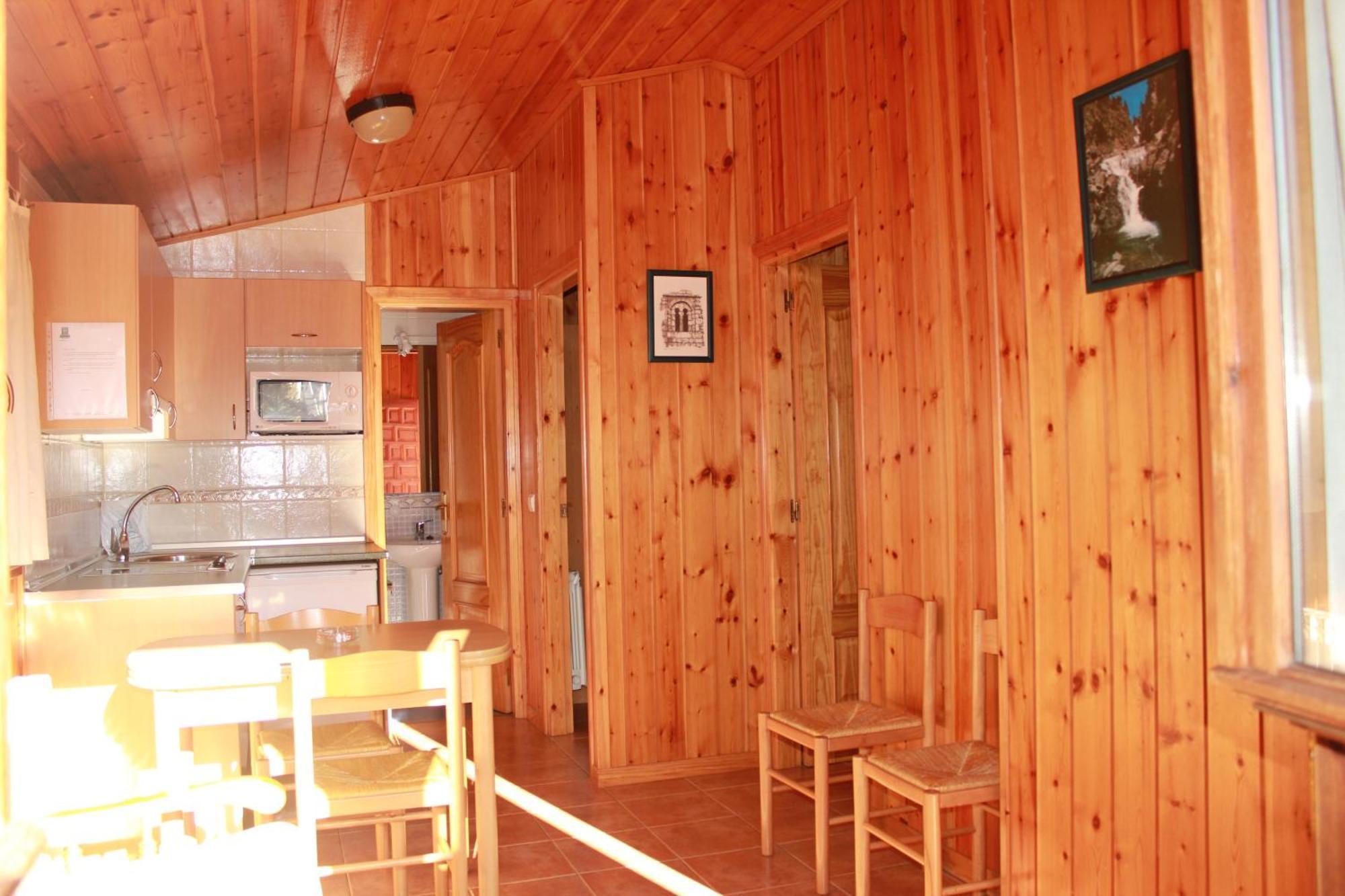 Camping Valle De Tena Sabiñánigo Exteriör bild