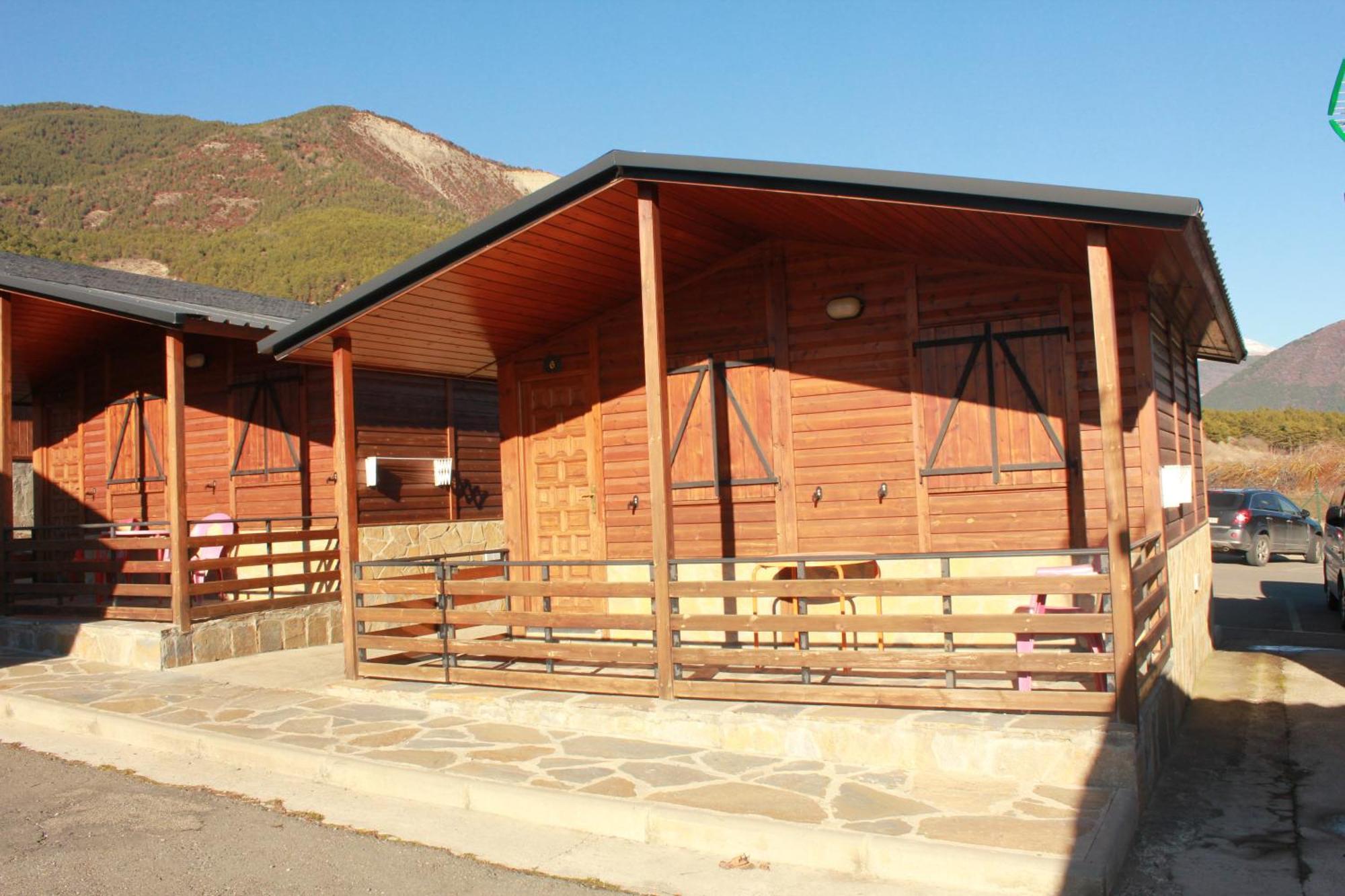 Camping Valle De Tena Sabiñánigo Exteriör bild