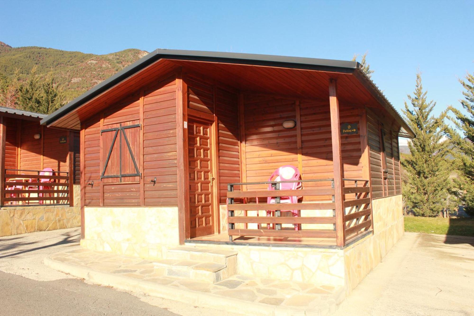 Camping Valle De Tena Sabiñánigo Exteriör bild